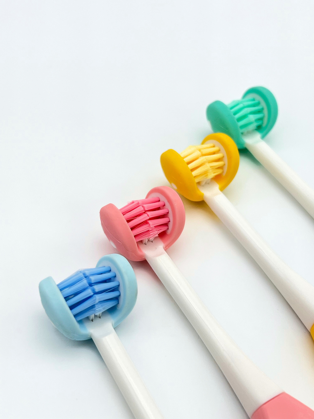 Orus 3D - 3-Sided 3D Toothbrush for Dogs and Cats