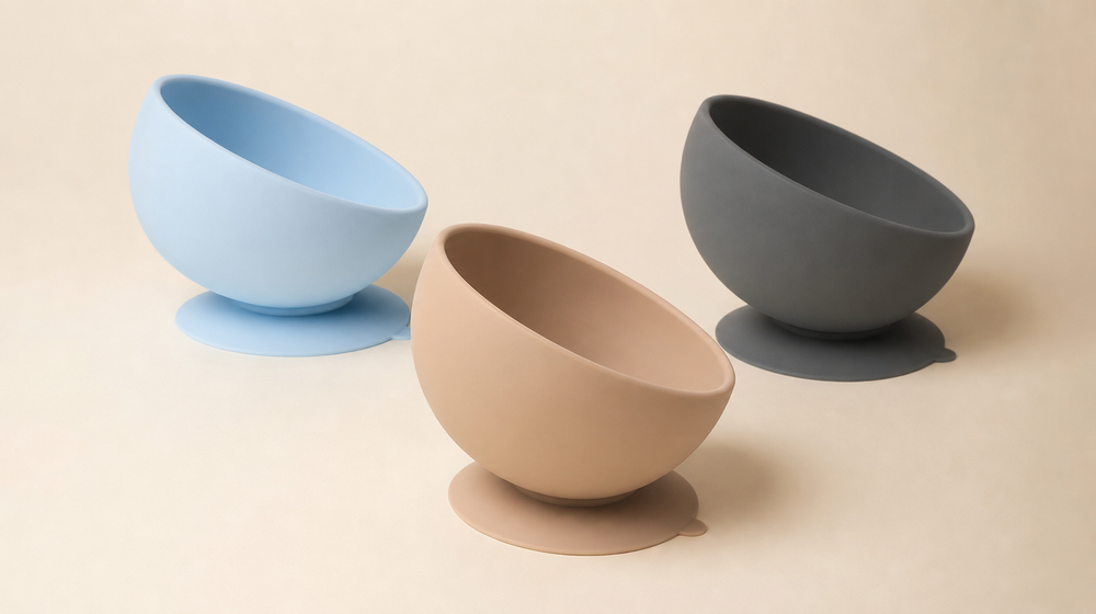 Slow Bowl Flow- Ciotola anti ingozzamento, antiribaltamento e bordo angolato a 45° in silicone BPA free